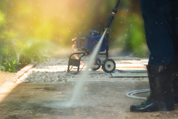 Spring Cleaning in Holly, MI